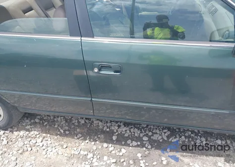 1999 Toyota Camry Xle V6 z USA, uszkodzony, nr VIN 4T1BF28K6XU076037